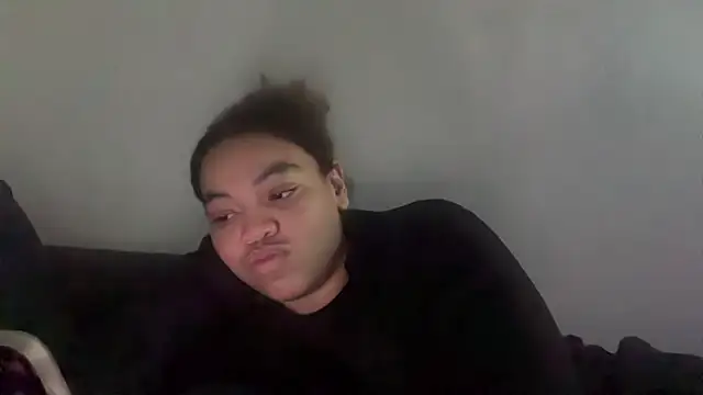 Snapshot of zahrabliss chatting on October 21, 2:23 am zahrabliss online show from October 21, 2:23 am