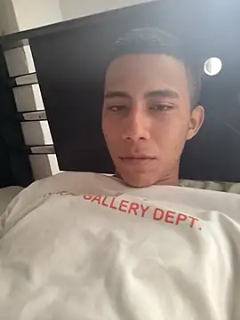 Snapshot of Davig4 chatting on October 10, 5:56 pm Davig4 online show from October 10, 5:56 pm