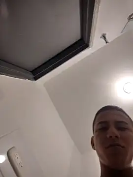 Snapshot of Davig4 chatting on October 27, 11:31 pm Davig4 online show from October 27, 11:31 pm