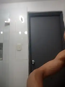 Snapshot of Davig4 chatting on November 15, 9:50 am Davig4 online show from November 15, 9:50 am