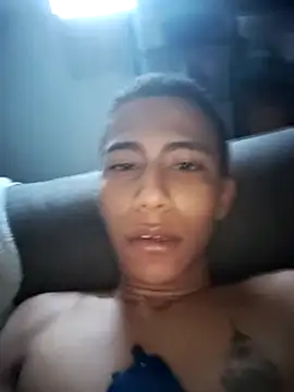 Snapshot of Davig4 chatting on November 23, 10:59 am Davig4 online show from November 23, 10:59 am