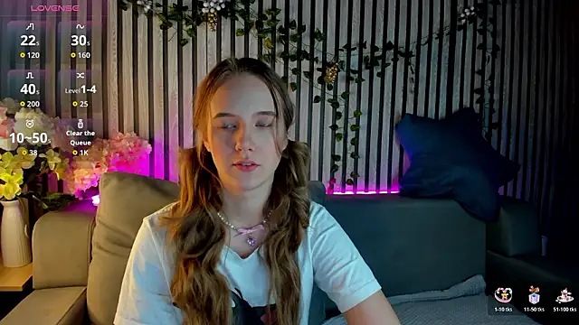 Casey Sweeet online show from January 19, 12:36 am