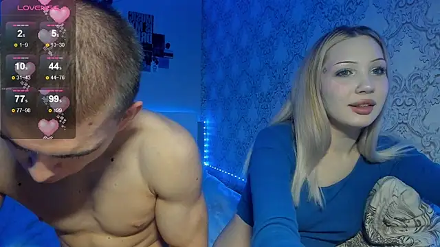 Snapshot of gretty_love chatting on October 8, 10:02 am gretty love online show from October 8, 10:02 am