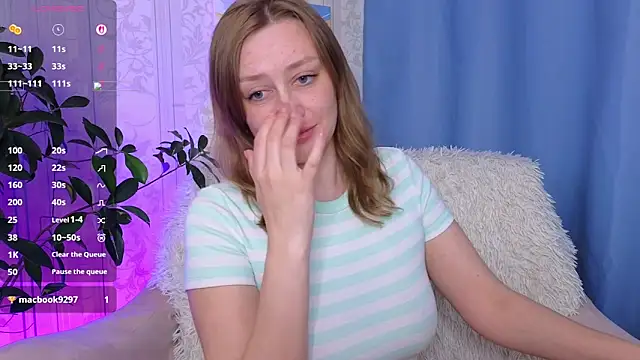 evashiny  online show from May 8, 3:01 am