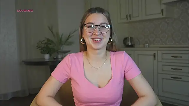 DarelleFaux online show from October 14, 3:18 am