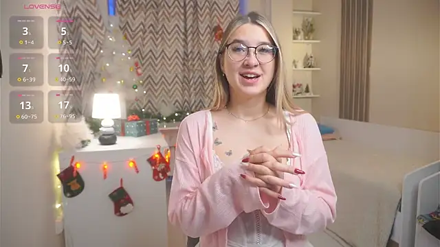 DarelleFaux online show from January 6, 4:16 am