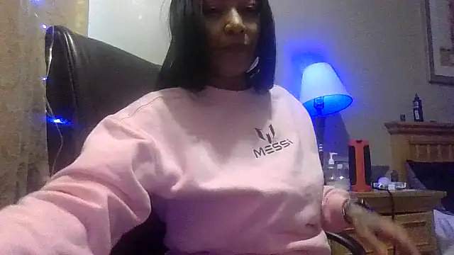 Snapshot of Flossee chatting on March 2, 8:37 pm Flossee online show from March 2, 8:37 pm