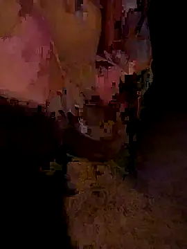 Snapshot of maroocandick chatting on October 22, 6:18 pm maroocandick online show from October 22, 6:18 pm