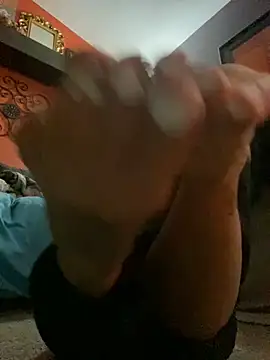 starsaligned online show from October 27, 5:22 am