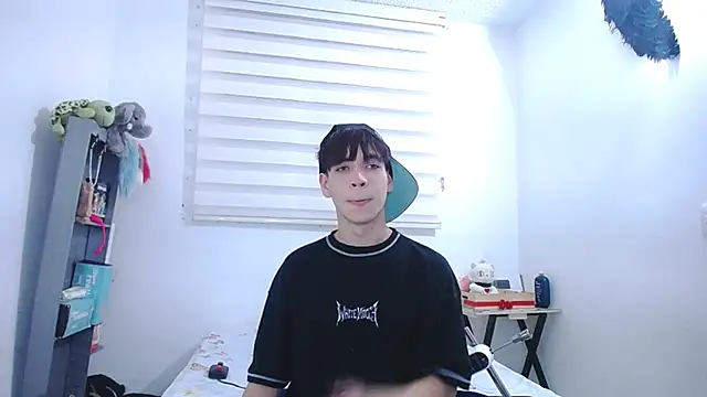 lucky stricke online show from October 13, 3:50 am