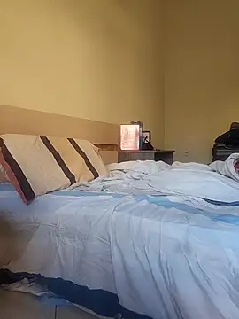 Nesch82 online show from April 26, 4:32 am