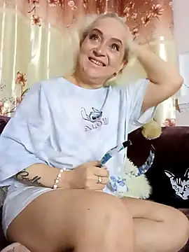 SquirtMilf00 online show from February 23, 1:13 am