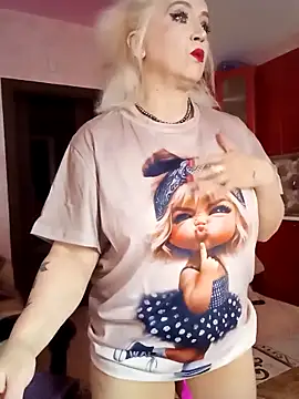 SquirtMilf00 online show from October 16, 1:50 am