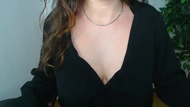 Erika bestboobs online show from September 19, 6:19 pm