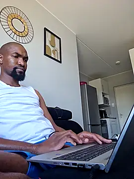 mojaymort online show from December 3, 7:27 am