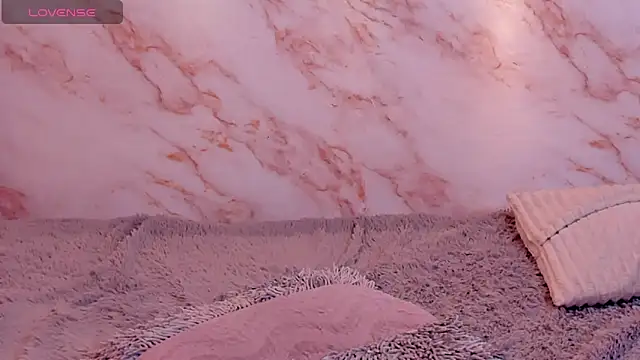 Dakotaferreti online show from December 1, 4:39 am