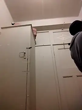 Snapshot of AcetousAbb chatting on November 15, 9:43 pm AcetousAbb online show from November 15, 9:43 pm