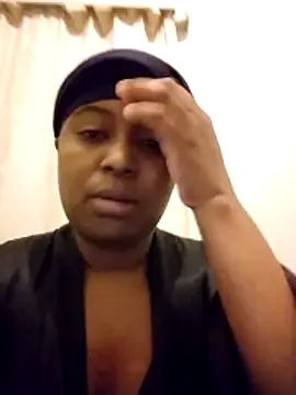 Snapshot of AcetousAbb chatting on November 24, 2:11 am AcetousAbb online show from November 24, 2:11 am