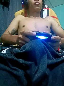 Snapshot of Batm01 chatting on November 9, 4:38 pm Batm01 online show from November 9, 4:38 pm