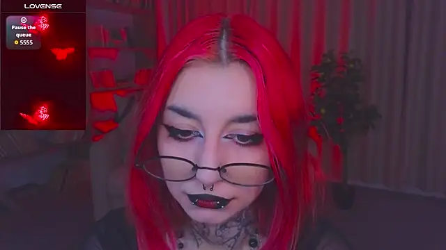 Snapshot of Mistress__Marcelline chatting on July 15, 1:44 am Mistress Marcelline online show from July 15, 1:44 am