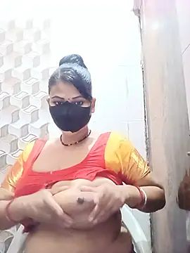 Snapshot of varnika chatting on May 23, 1:48 pm varnika online show from May 23, 1:48 pm