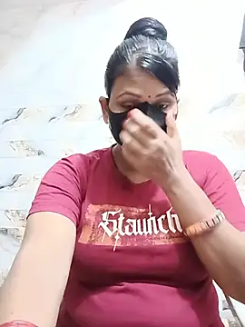 Snapshot of varnika chatting on July 10, 5:48 pm varnika online show from July 10, 5:48 pm