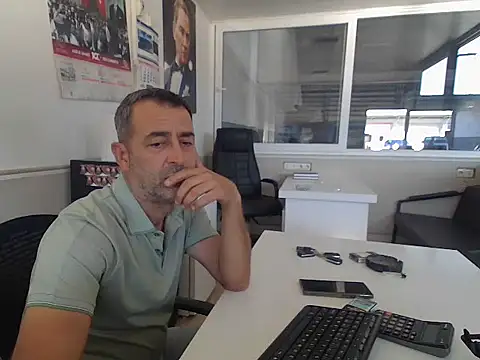 Snapshot of rafasilva3535 chatting on September 24, 1:36 pm rafasilva3535 online show from September 24, 1:36 pm