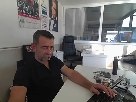 Snapshot of rafasilva3535 chatting on September 25, 2:10 pm rafasilva3535 online show from September 25, 2:10 pm