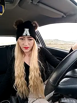 DeeA Blondy online show from October 18, 1:56 pm