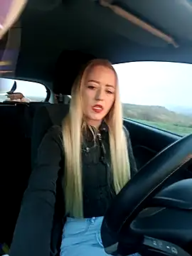 DeeA Blondy online show from November 12, 5:19 am