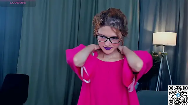 EdlinGathright online show from November 25, 4:12 am