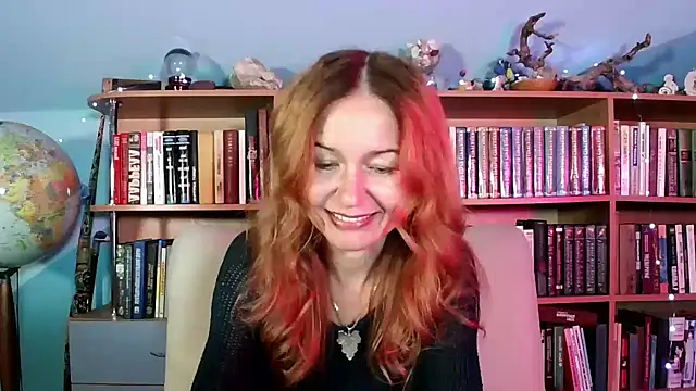 Snapshot of Foxilady357 chatting on October 20, 1:55 pm Foxilady357 online show from October 20, 1:55 pm