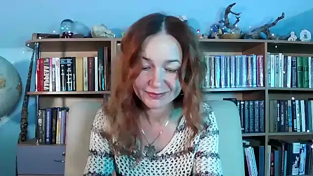 Snapshot of Foxilady357 chatting on December 4, 1:53 pm Foxilady357 online show from December 4, 1:53 pm