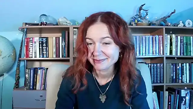 Snapshot of Foxilady357 chatting on December 16, 1:49 pm Foxilady357 online show from December 16, 1:49 pm