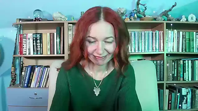 Foxilady357 online show from April 21, 12:55 pm