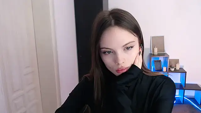 Ariella ari online show from January 14, 2:33 pm