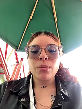 haally-mll online show from November 13, 5:01 pm