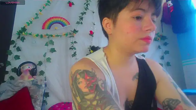 Snapshot of Mitsuha_gate chatting on December 16, 2:33 pm Mitsuha gate online show from December 16, 2:33 pm