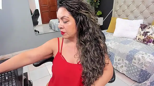 kris milff online show from October 15, 6:52 pm