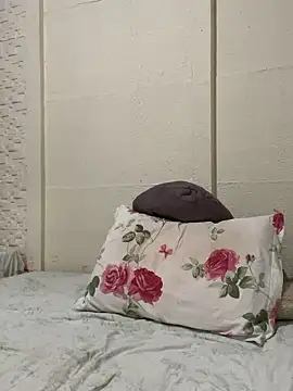 TayllorSweet  online show from January 9, 12:02 am