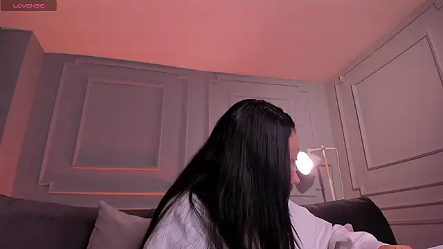 AmbarJames  online show from February 5, 11:59 am