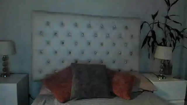 Danielaa Soto online show from September 27, 4:45 pm