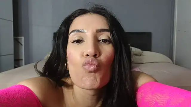 Snapshot of Samissou_X chatting on May 8, 4:12 pm Samissou X online show from May 8, 4:12 pm