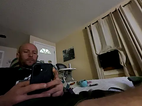 Snapshot of curis4270panda chatting on October 10, 1:48 am curis4270panda online show from October 10, 1:48 am