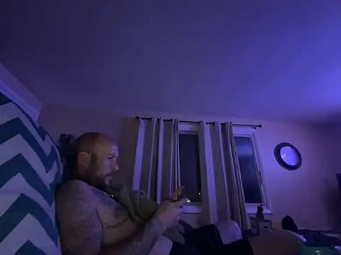 Snapshot of curis4270panda chatting on October 22, 2:23 am curis4270panda online show from October 22, 2:23 am