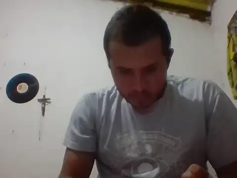 santiii   12 online show from January 14, 4:29 am