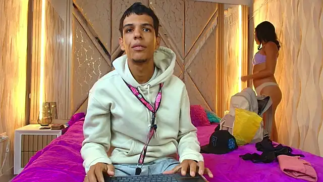 Hotcouple 222 online show from November 11, 7:30 am