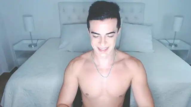 mr hunterx online show from April 11, 8:02 pm