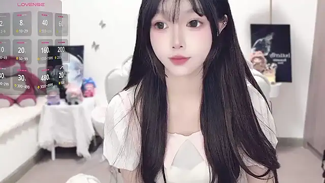 -EEBABY online show from October 19, 10:43 pm