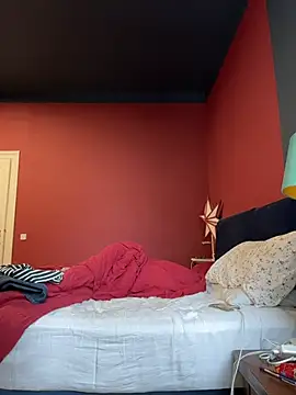 Snapshot of SexyLeon8 chatting on November 3, 8:15 am SexyLeon8 online show from November 3, 8:15 am